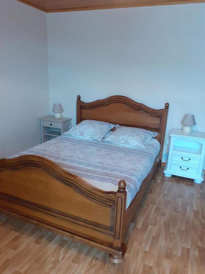 Les Copains D'Abord Villa Beaucroissant Bagian luar foto